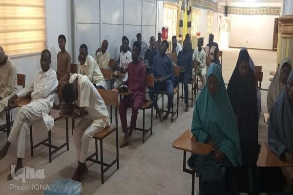 نامه مقام معظم رهبری به جوانان غربی در نیجریه بررسی شد