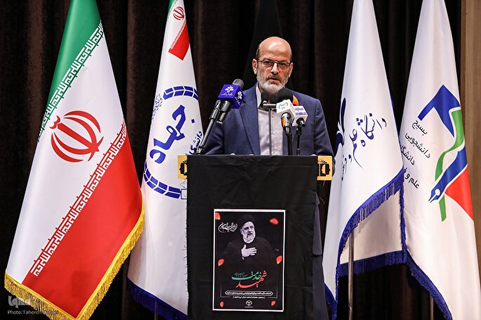 کار برای رضای خدا از ویژگی‌های بارز شهید آیت‌الله رئیسی بود