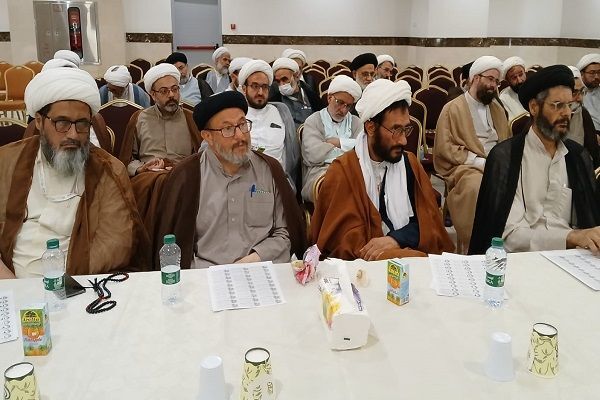 هماندیشی روحانیون کاروانهای حج تمتع در مکه هماندیشی روحانیون کاروانهای حج تمتع در مکه