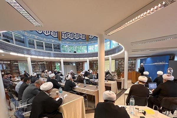 ارسالی/نخستین سمینار عاشورا ویژه روحانیون در هامبورگ برگزار شد ارسالی/نخستین سمینار عاشورا ویژه روحانیون در هامبورگ برگزار شد