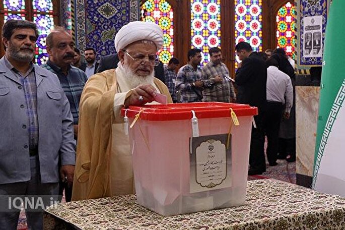 انتخابات فرصت نقش‌آفرینی مردم در تعیین سرنوشت کشور است