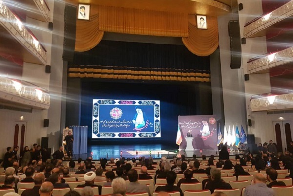 انسانیت و کار صادقانه فراتر از مقوله دولت و سیاست است