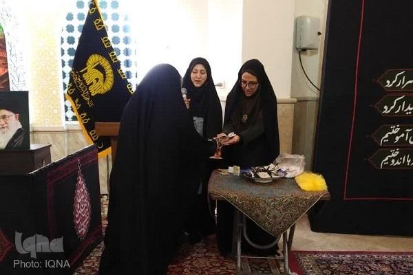 حماسه سرایی عاشورایی بانوان اردو زبان در حرم مطهر رضوی حماسه سرایی عاشورایی بانوان اردو زبان در حرم مطهر رضوی