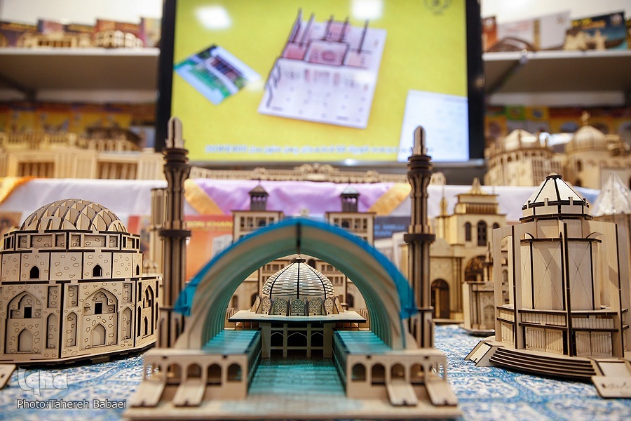 جمعه**** هفته‌ای به رنگ عاشورا