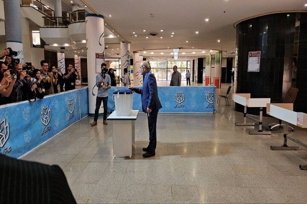 کدام مسئولان در انتخابات شرکت کردند؟