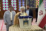 نماینده ولی‌فقیه در یزد رأی خود را به صندوق انداخت