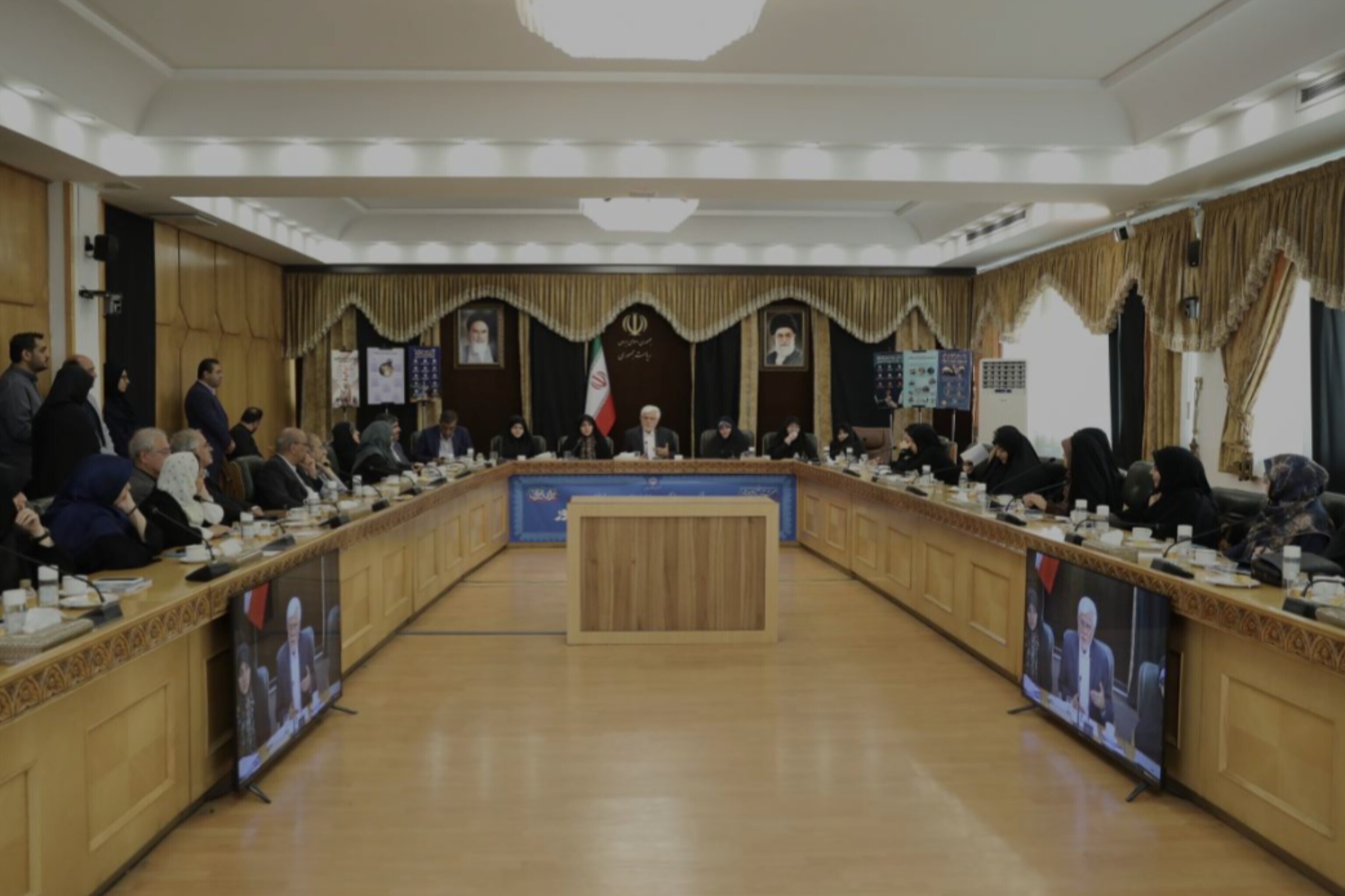 آیین تودیع و معارفه معاون رئیس‌جمهور در امور زنان و خانواده