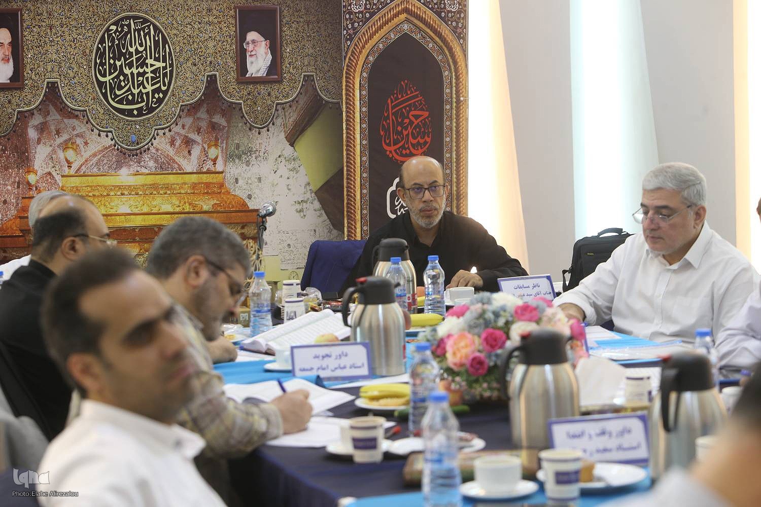 رقابت قاریان برای کسب عنوان قاری نخست تهران + عکس