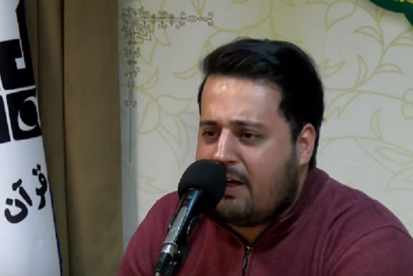 تلاوت سیدپارسا انگشتان از سوره‌های بینه و زلزال + فیلم