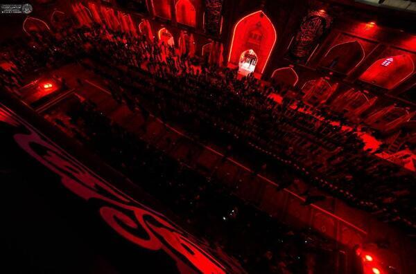 برافراشته شدن پرچم عزا به مناسبت سالروز رحلت پیامبر (ص) در نجف اشرف + عکس