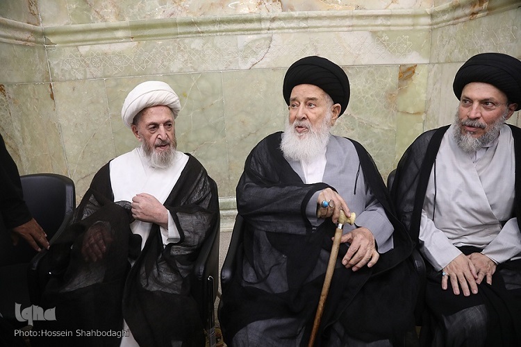 آیتالله محفوظی سادهزیست و خادم قرآن و اهل بیت(ع) بود آیتالله محفوظی سادهزیست و خادم قرآن و اهل بیت(ع) بود