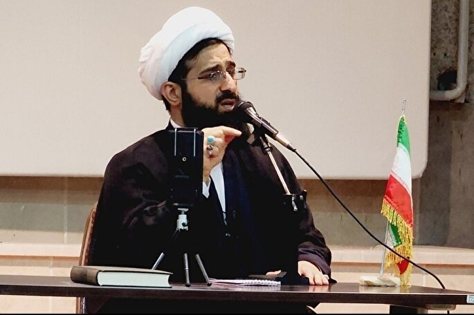 پایه‌های دین را با وحدت مستحکم کنیم