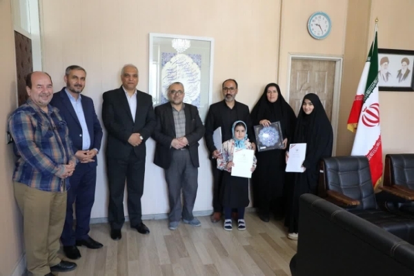 تجلیل از خانواده قرآنی روستای اندبیل