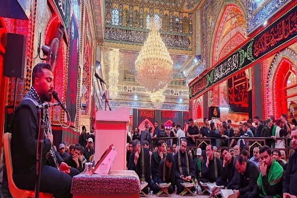 اجرای 5 محفل مشترک قاریان ایران و عراق در حرم امام حسین (ع) + فیلم و عکس