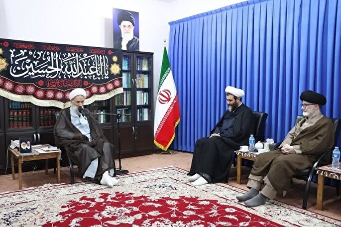 تقویت روحیه فعالیت جهادی بین مدیران و دستگاه‌های اداری