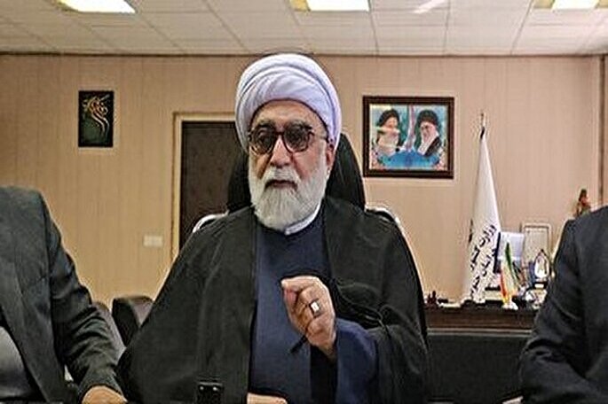 مسئولان از پیگیری مطالبات معادن طبس خسته نشوند