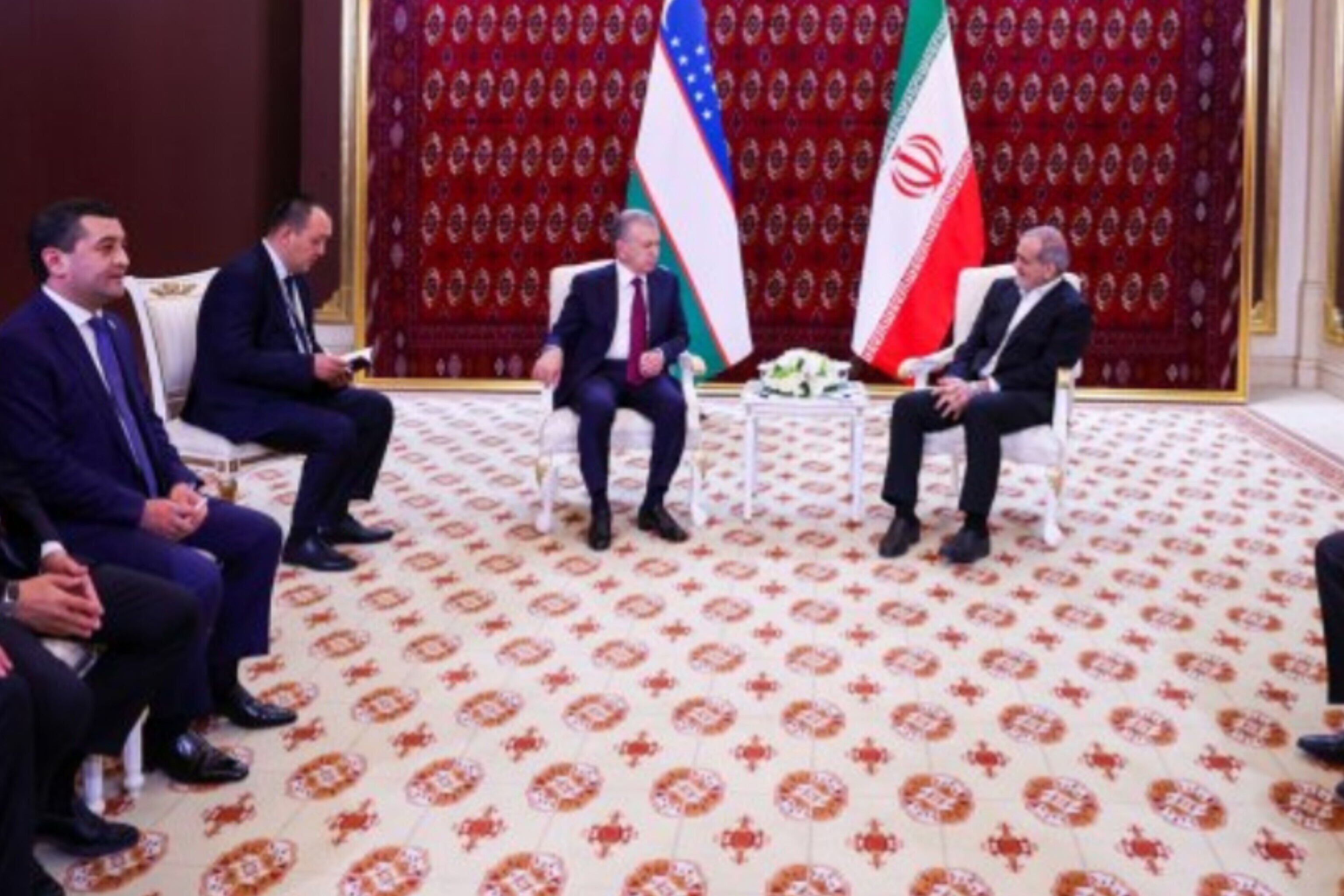 دیدار پزشکیان رئیس‌جمهور ازبکستان