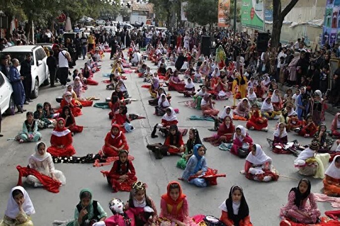 فیلم |  آیین افتتاح هفدهمین جشنواره تئاتر خیابانی مریوان