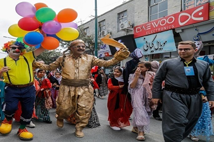 حضور پررنگ گروه‌های خارجی در هفدهمین جشنواره تئاتر خیابانی