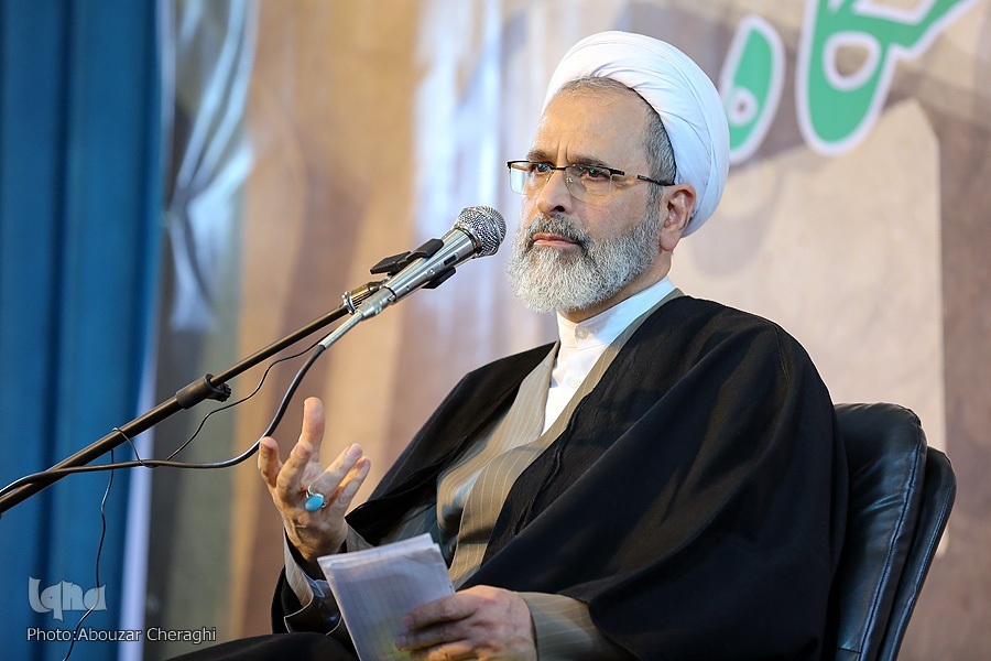 از بررسی فقهی فیلترینگ تا کمک‌رسانی اجنه به صهیونیست‌ها