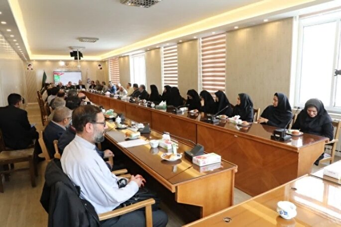 عکس | دورهمی خانواده شهدا، جانبازان و ایثارگران در اردبیل