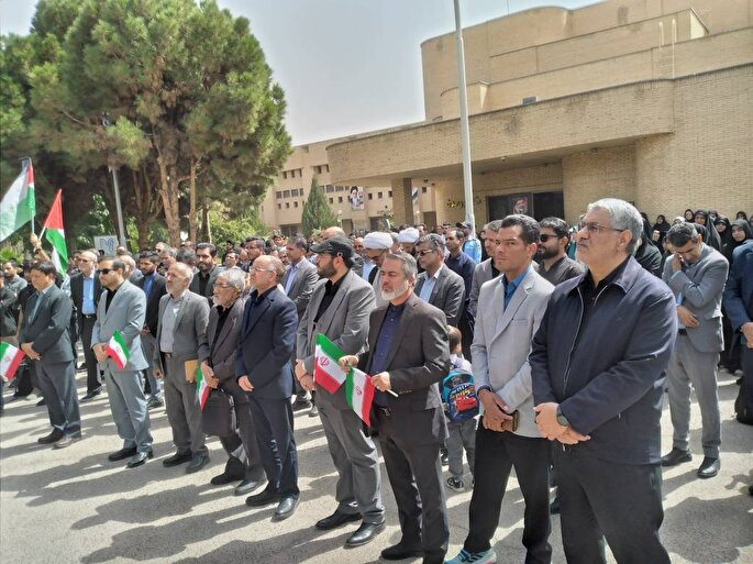 تجمع دانشجویان کرمانی در پی شهادت سید حسن نصرالله