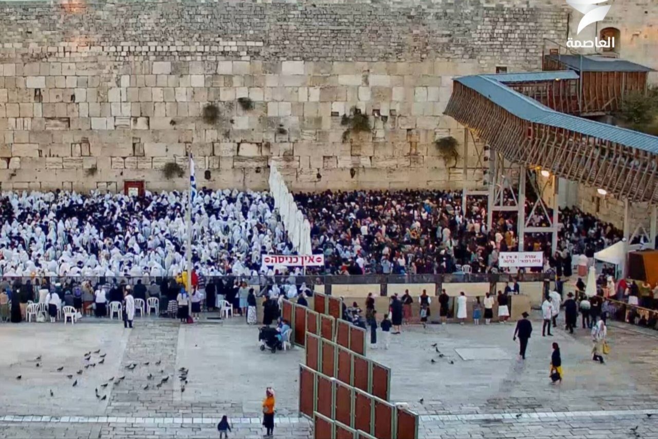 یورش بی‌سابقه یهودیان صهیونیست به مسجدالاقصی + فیلم