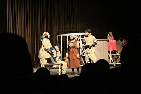 آواز دهل تئاتر از دور خوش است