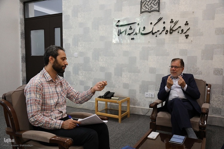 مصاحبه/ محمدی‌نیا: دعوای فیلترینگ را نعمتی حیدری نکنیم/ حکمت‌نیا: فیلترینگ کنونی جوابگو نیست