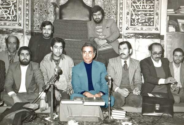 مجوزی که حسن رضائیان از استاد مولایی گرفت + فیلم