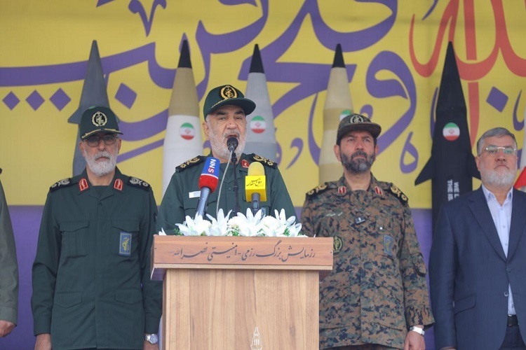 سردار سلامی در رزمایش «نصرالله» سردار سلامی در رزمایش «نصرالله»