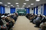 عکس | دیدار جمعی از روحانیون با استاندار و نماینده ولی‌فقیه در لرستان