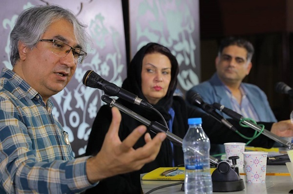 اخلاقگرایی در «کارمند جماعت» قابل تمجید است اخلاقگرایی در «کارمند جماعت» قابل تمجید است