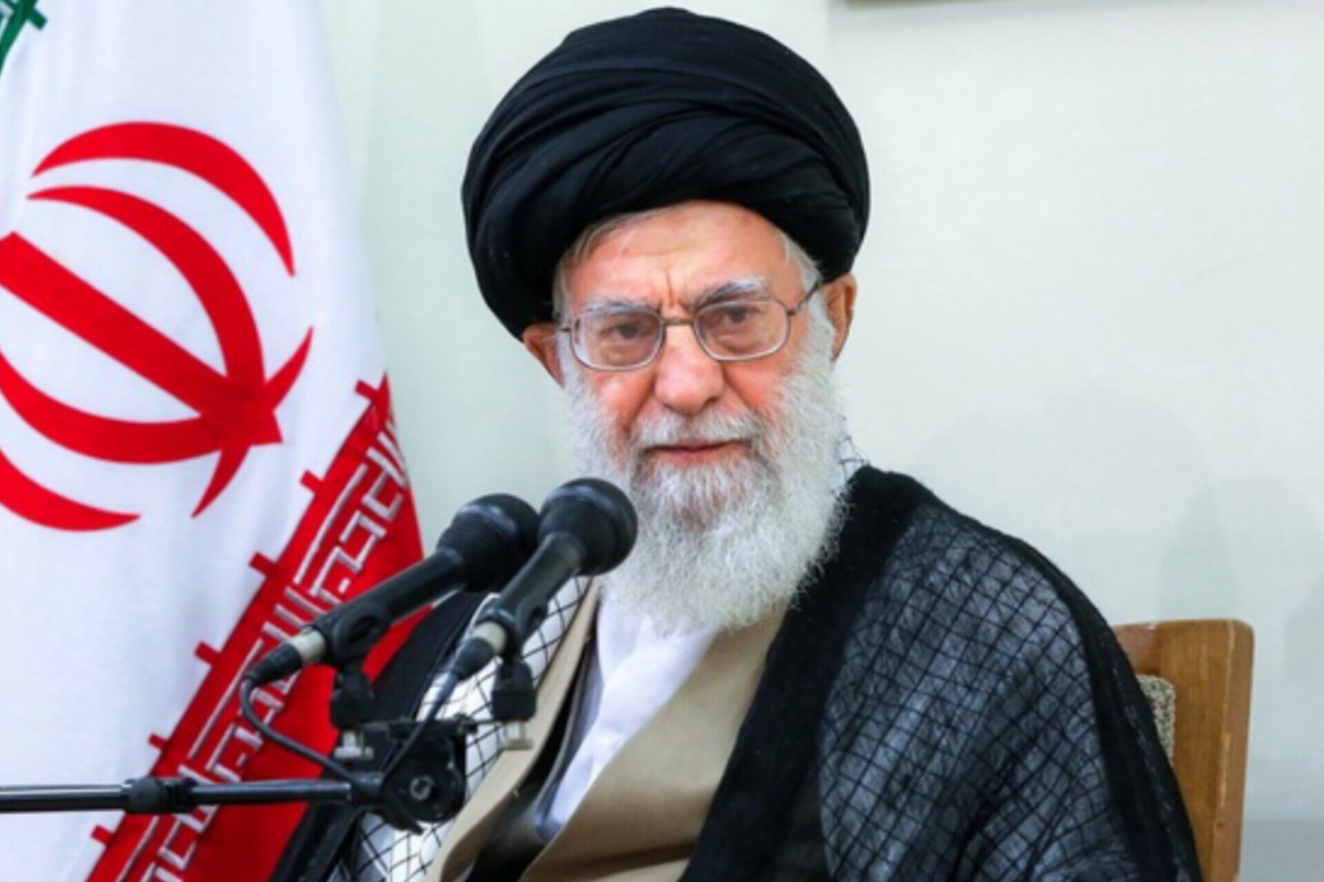 رهبر معظم انقلاب