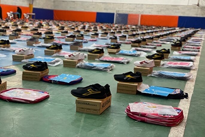 اهدای ۴۸۰۰ بسته تحصیلی به دانش‌آموزان تحت حمایت کمیته امداد زهک