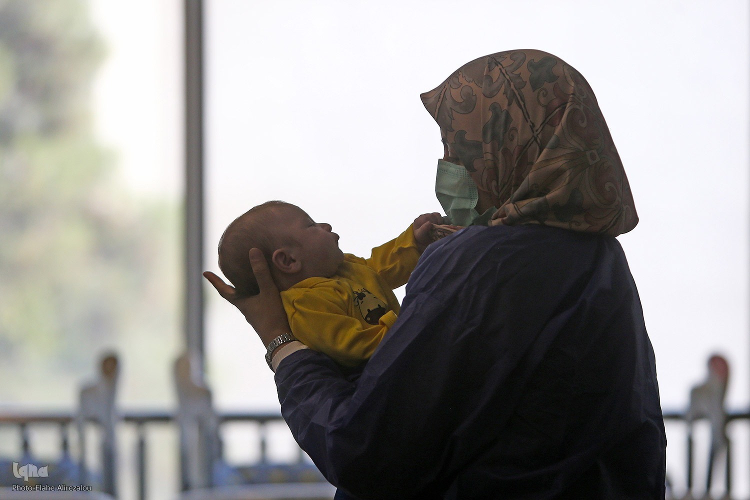 آغوشهای امن برای فرشتههای بیسرپرست آغوشهای امن برای فرشتههای بیسرپرست