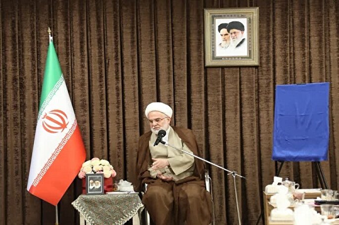 لزوم بهره‌مندی از فضای مسجد در کارهای فرهنگی و هنری