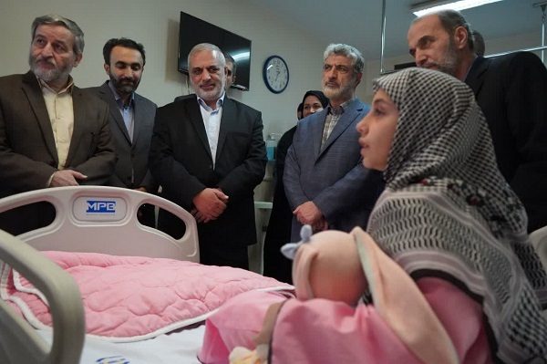 عیادت جامعه قرآنی از جانبازان لبنانی + عکس