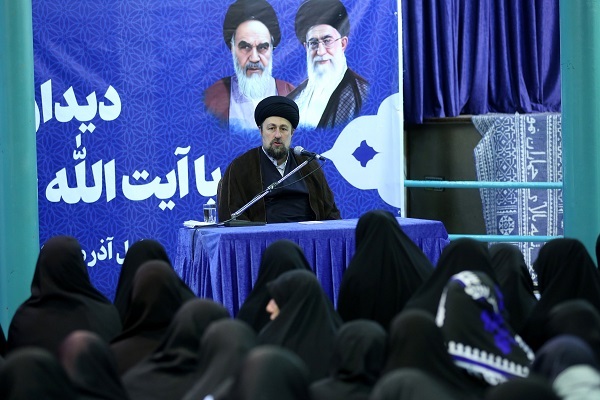 قرآن چگونه برای ما شفا و رحمت میشود + عکس قرآن چگونه برای ما شفا و رحمت میشود + عکس