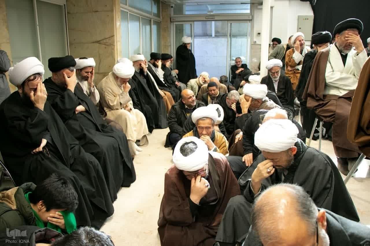 عزاداری سالروز شهادت حضرت زهرا (س) در دفتر آیت‌الله نوری همدانی