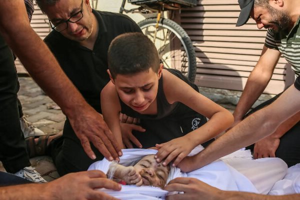 از اقامه نماز جمعه در ویرانه‌های مسجد تا هشدار یونیسف نسبت به اوضاع خطرناک غزه