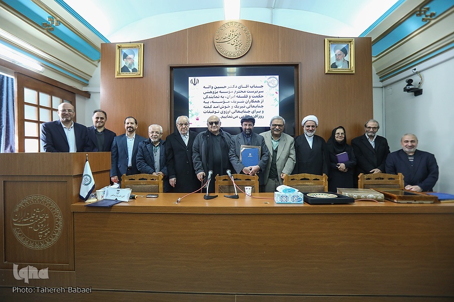 دیپلماسی علمی را گسترش دهیم دیپلماسی علمی را گسترش دهیم