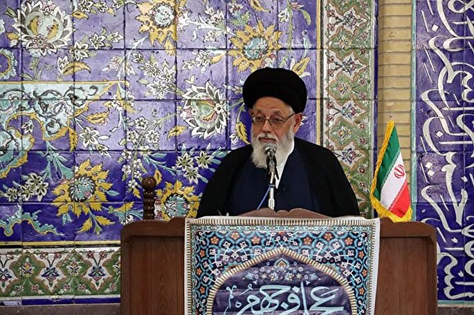 بسیج پرچمدار گفتمان انقلاب و محرومیت‌زدایی است