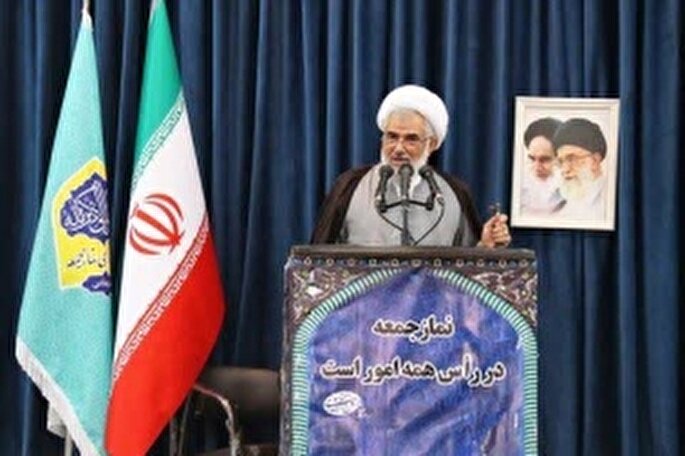 تفکر بسیجی خدمت بدون منت است