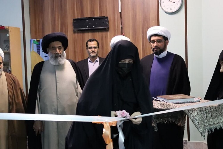 ارسال/ نمایشگاه دستاوردهای پژوهشی مدارس علمیه خواهران استان قم افتتاح شد
