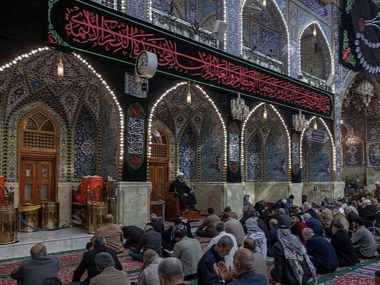 سوگواری سالروز وفات حضرت ام البنین (س) در حرم حضرت عباس(ع)