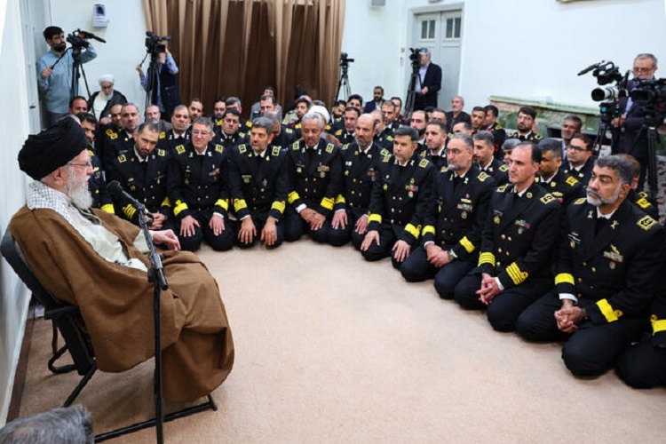 دیدار فرماندهان نیروی دریایی ارتش با رهبر معظم انقلاب