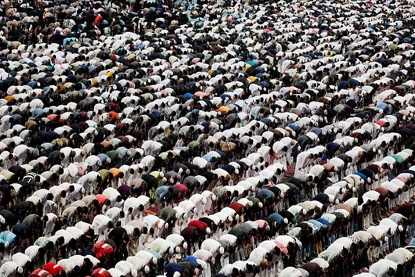 برگزاری مراسم عید فطر در برخی کشورها + عکس