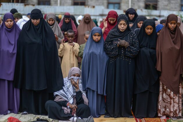 نماز عید فطر در سراسر جهان به روایت تصویر