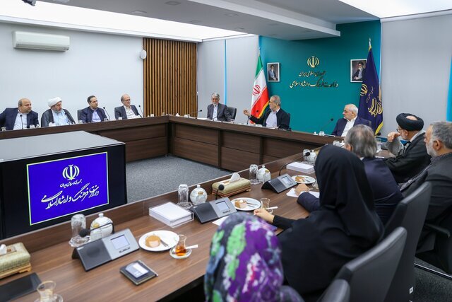 بازدید رئیس‌جمهور از وزارت فرهنگ و ارشاد اسلامی